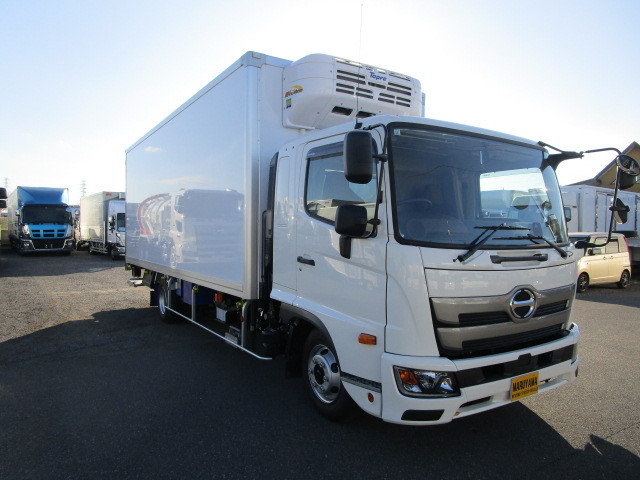 日野 レンジャー 小型 冷蔵冷凍バン 2PG-FD2ABG(108130) 2枚目
