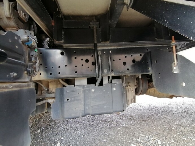 UDトラックス（日産） カゼット 小型 バン PB-BKR81AN(5354) 33枚目