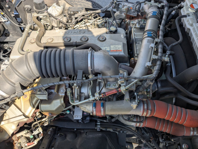 日野 プロフィア 大型 冷蔵冷凍バン 2DG-FR1AHC(108236) 45枚目