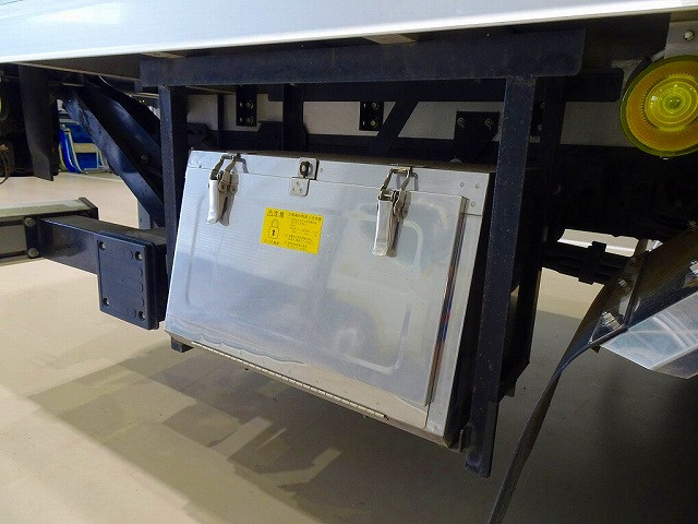 日野 デュトロ 小型 冷蔵冷凍バン TKG-XZU655M(90354) 42枚目