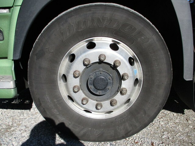 UDトラックス（日産） クオン 大型 トラクタ QKG-GK6XAD(9277) 9枚目