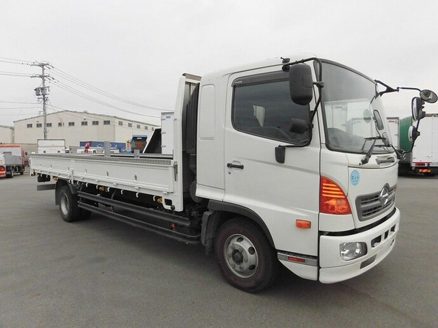 日野 レンジャー 中型 平ボディ TKG-FD9JLAA(8428) 2枚目