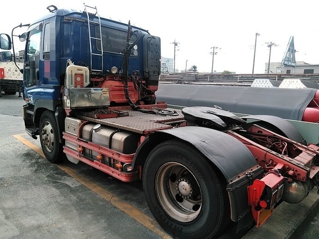 いすゞ ギガ 大型 トラクタ KL-EXD52D3(3364) 4枚目