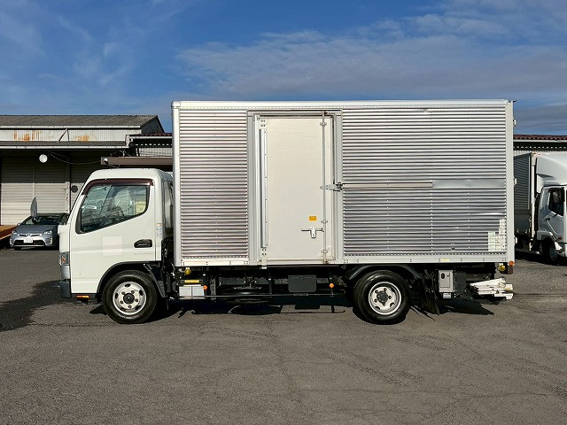 三菱ふそう キャンター 小型 バン TPG-FEA50(105897) 9枚目