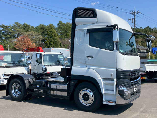Mitsubishi Fuso super_great Large Tractor 2RG-FP84VER(103978) 3枚目