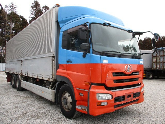 UDトラックス（日産） クオン 大型 ウィング PKG-CD4ZA(8857) 2枚目