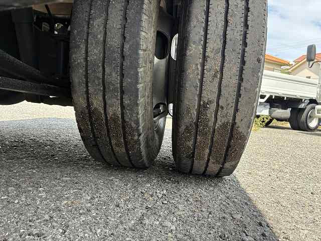 いすゞ エルフ 小型 平ボディ TPG-NJR85A(111547) 31枚目