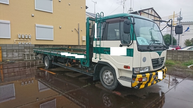 UDトラックス（日産） コンドル 中型 平ボディ PB-MK36A(2134) 3枚目