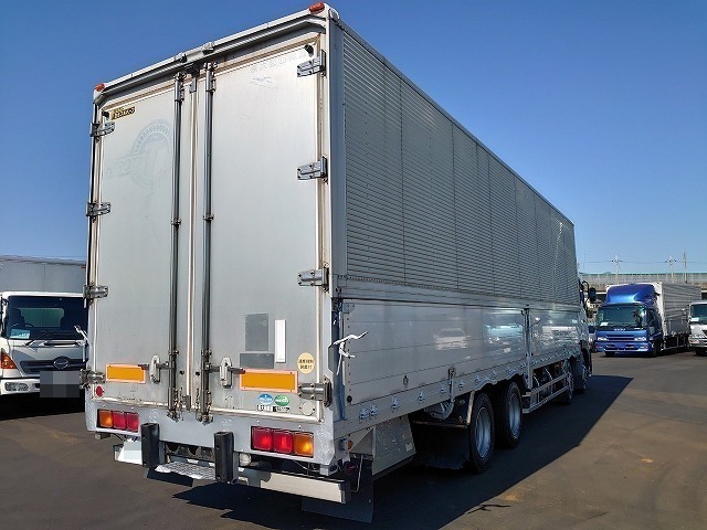 UDトラックス（日産） クオン 大型 ウィング PKG-CG4ZA(8946) 7枚目