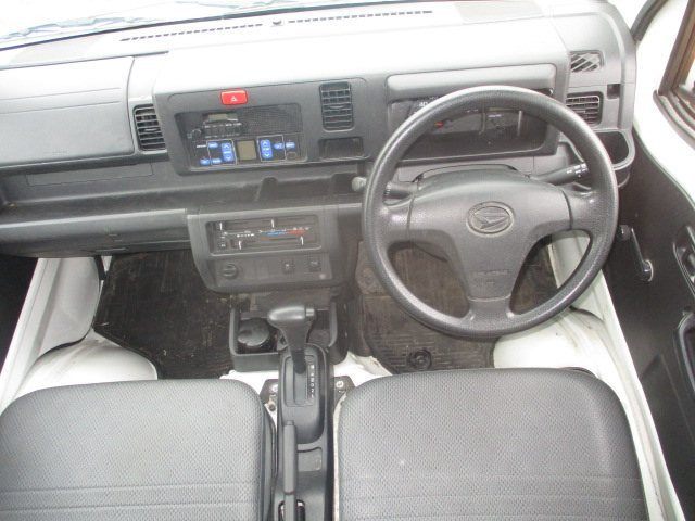 ダイハツ ハイゼット 軽 冷蔵冷凍バン 3BD-S500P(81960) 2枚目