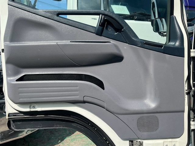 三菱ふそう キャンター 小型 冷蔵冷凍バン TKG-FEB90(110434) 21枚目