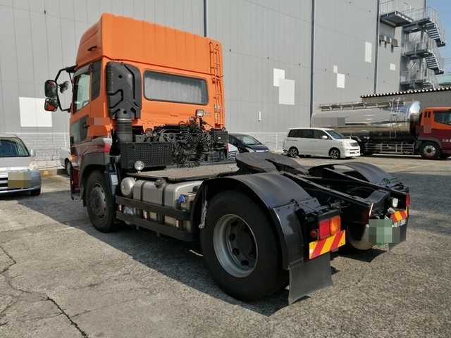 UDトラックス（日産） クオン 大型 トラクタ LKG-GK5XAB(4139) 10枚目