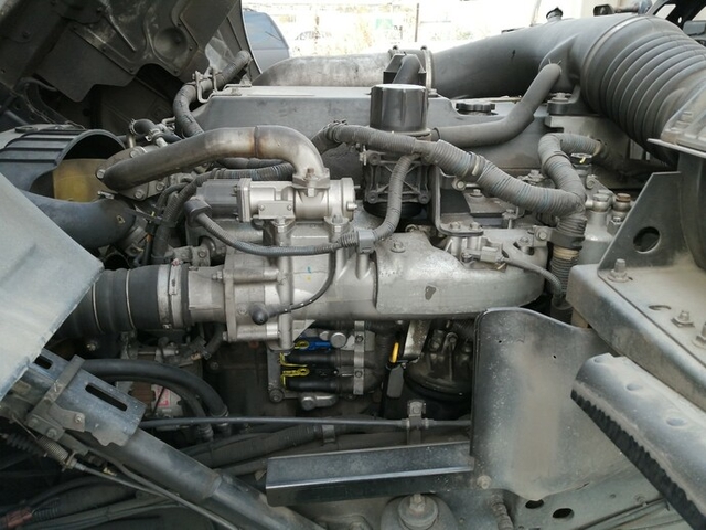 UDトラックス（日産） クオン 大型 ウィング ADG-CG4ZA(5393) 77枚目