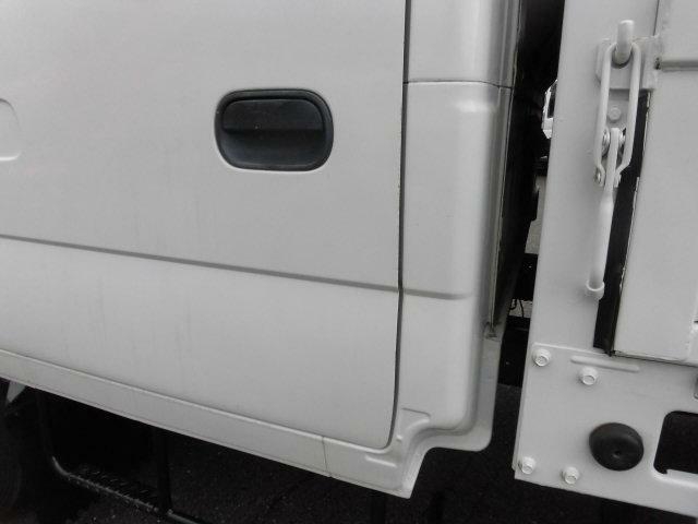 UDトラックス（日産） コンドル 中型 Wキャブ PB-BPR81AR(11446) 49枚目