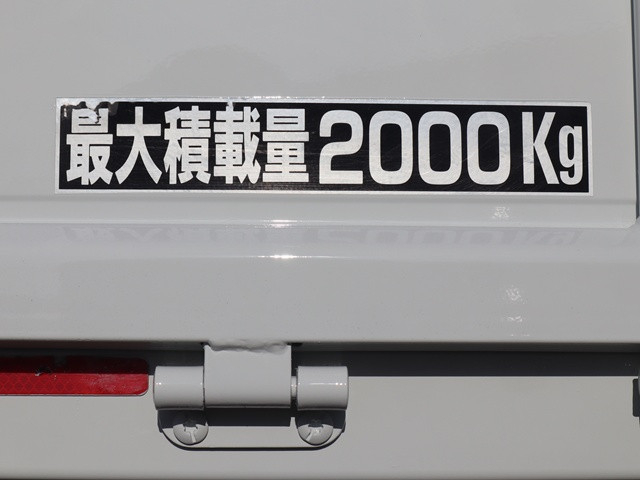 三菱ふそう キャンター 小型 平ボディ 2RG-FBA20(109292) 17枚目