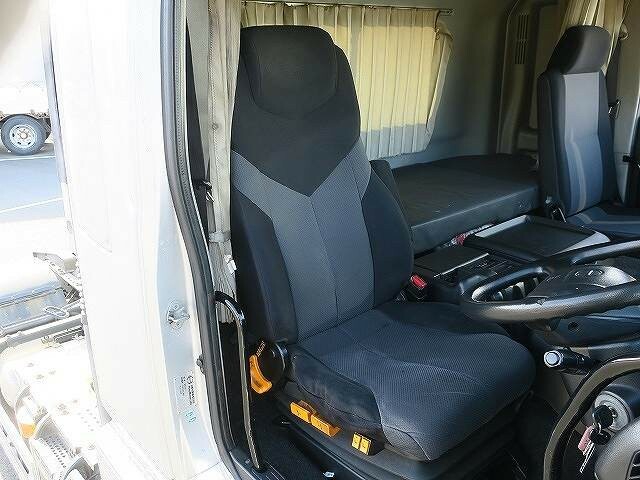 日野 プロフィア 大型 トラクタ QKG-SH1EDAG(39740) 12枚目