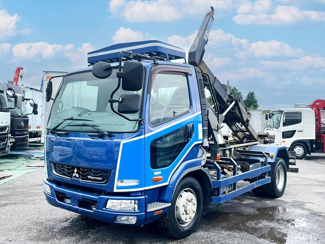 三菱ふそう ファイター 増トン コンテナ専用車 QKG-FK72FZ(110323) 1枚目