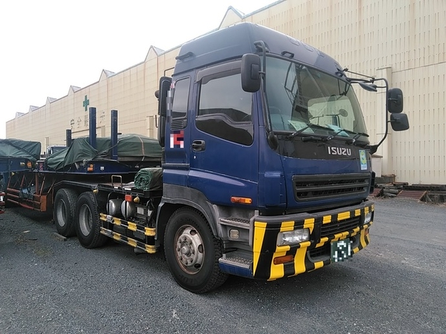 いすゞ ギガ 大型 トラクタ KL-EXZ52J3(3212) 1枚目