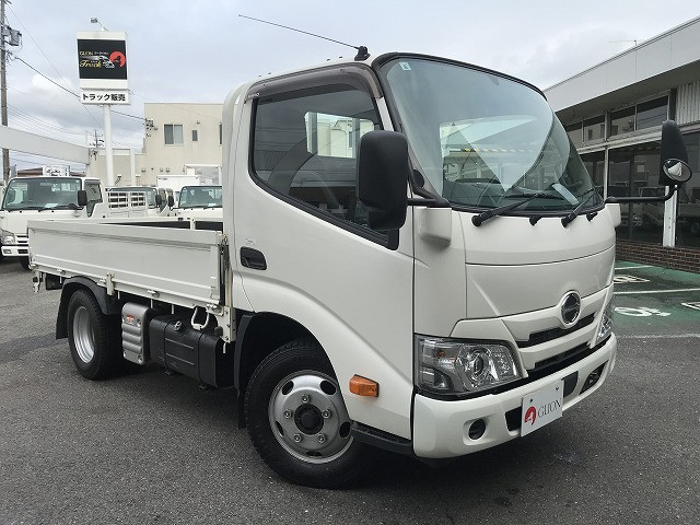 日野 デュトロ 小型 平ボディ 2RG-XZU605M(111805) 3枚目