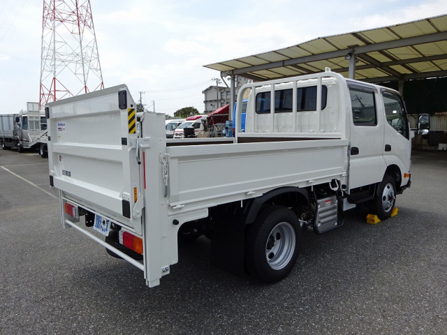 日野 デュトロ 小型 Wキャブ 2WG-XZU686M(111842) 2枚目