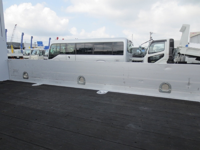 UDトラックス（日産） コンドル 中型 平ボディ（クレーン付） 2RG-BRR90S2(109804) 23枚目