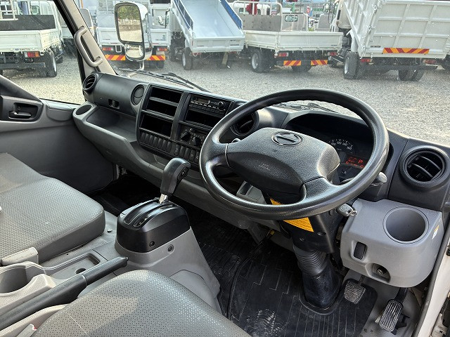 Hino dutro Small Flat body TKG-XZC710M(109359) 31枚目