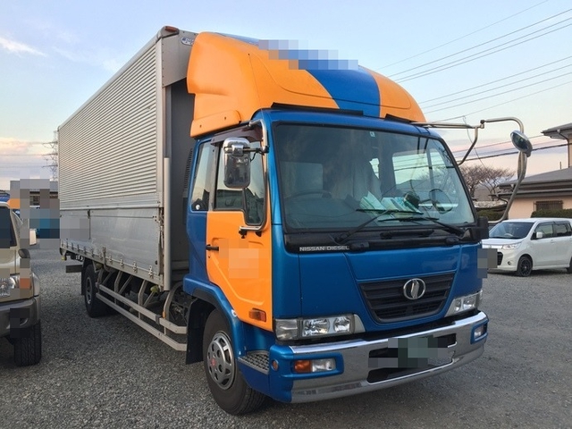 UDトラックス（日産） コンドル 中型 ウィング PB-MK36A(2935) 1枚目