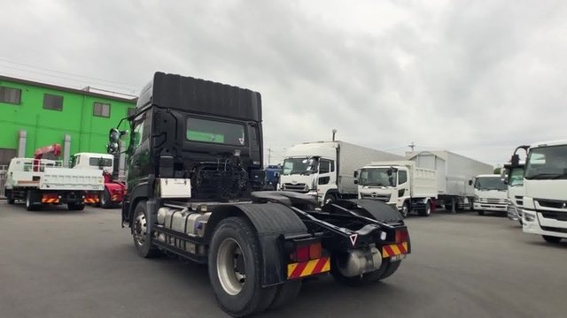 UDトラックス（日産） クオン 大型 トラクタ LKG-GK5XAB(35324) 12枚目