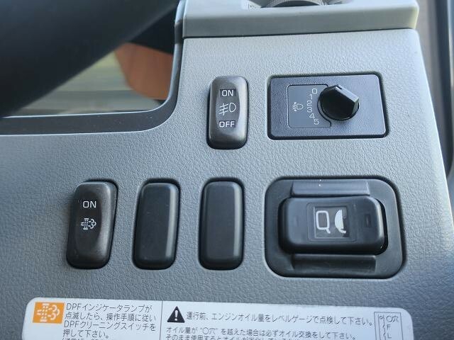 三菱ふそう キャンター 中型 バン PDG-FK71D(35601) 21枚目