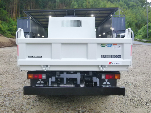 三菱ふそう キャンター 小型 土砂ダンプ 2RG-FBA60(111848) 5枚目