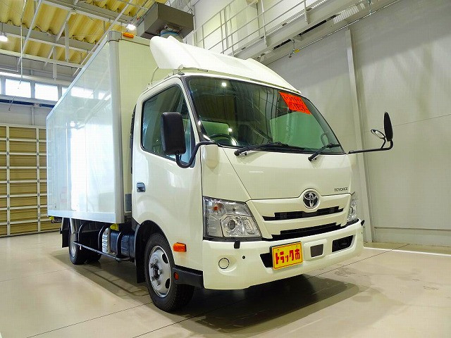 トヨタ トヨエース 小型 バン 2RG-XZU710(109720) 2枚目