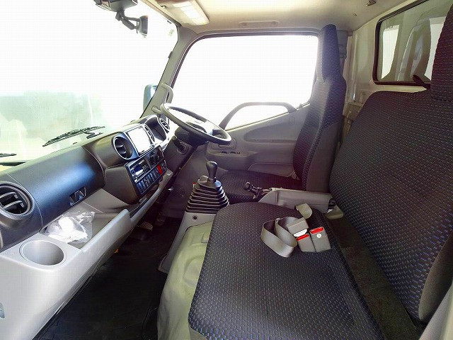 日野 デュトロ 小型 冷蔵冷凍バン 2KG-XZU605M(111808) 8枚目