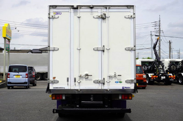 いすゞ エルフ 小型 冷蔵冷凍バン 2RG-NPR88AN(109685) 4枚目