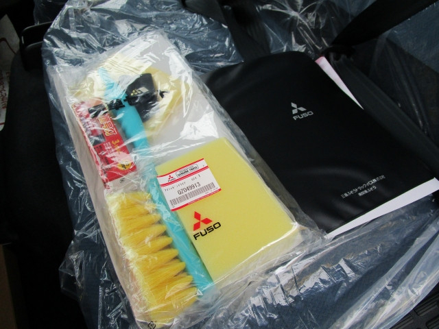 三菱ふそう キャンター 小型 平ボディ 2RG-FBA20(108077) 29枚目