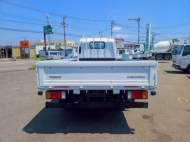 マツダ タイタン 小型 平ボディ 2RG-LMS88AR(85776) 11枚目