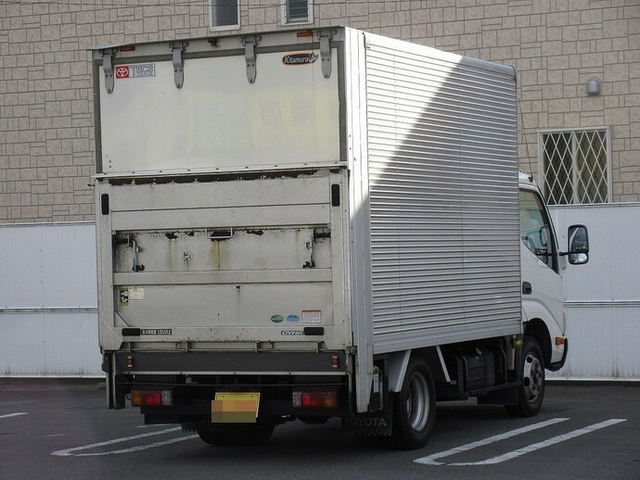トヨタ ダイナ 小型 バン TKG-XZC605(9235) 3枚目