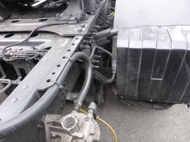 日野 プロフィア 大型 トラクタ BDG-SH1AHXG(3090) 14枚目