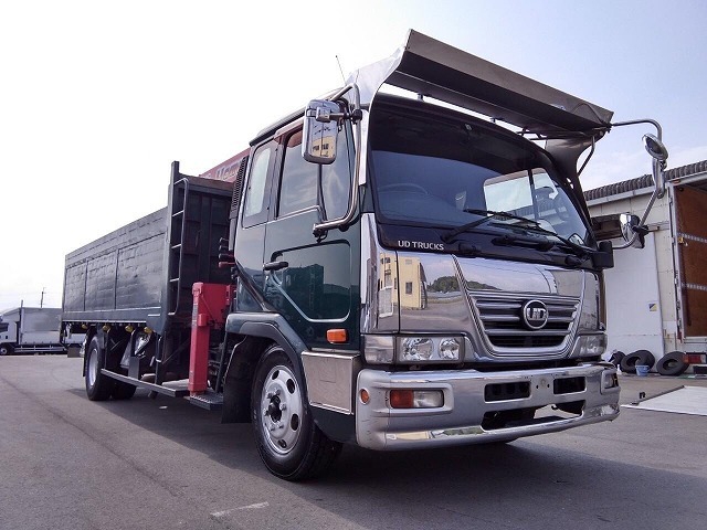 UDトラックス（日産） コンドル 中型 平ボディ（クレーン付） BDG-MK37C(11019) 4枚目