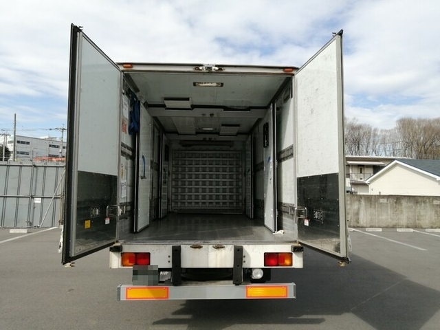日野 レンジャー 中型 冷蔵冷凍バン BDG-FD7JKWA(5491) 18枚目
