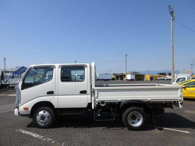 日野 デュトロ 小型 Wキャブ 2DG-XZU685M(84613) 5枚目