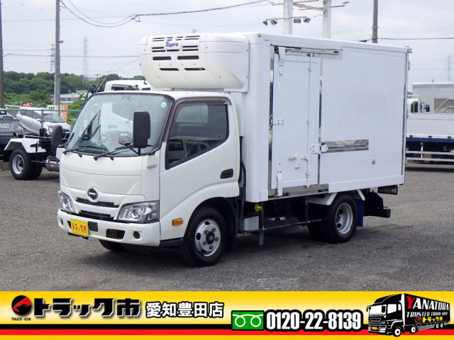 日野 デュトロ 小型 冷蔵冷凍バン 2RG-XZC605M(109190) 1枚目