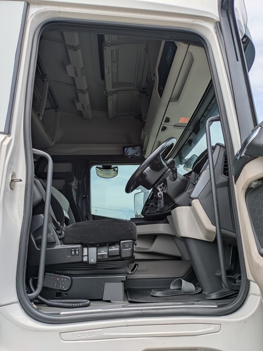 スカニア R 大型 トラクタ 2PG-A4X2ACGL(107941) 44枚目