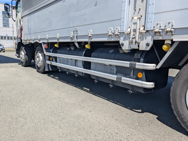 いすゞ ギガ 大型 ウィング QPG-CYJ77B(110904) 13枚目