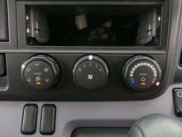 三菱ふそう キャンター 小型 バン TKG-FEA20(38873) 21枚目