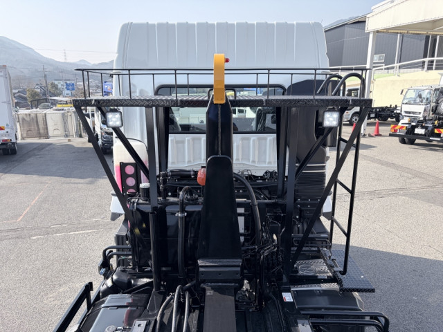 三菱ふそう スーパーグレート 大型 コンテナ専用車 2PG-FV80VY(104736) 15枚目