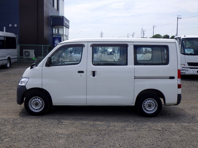 トヨタ タウンエース 小型 バン DBF-S402M(110005) 4枚目