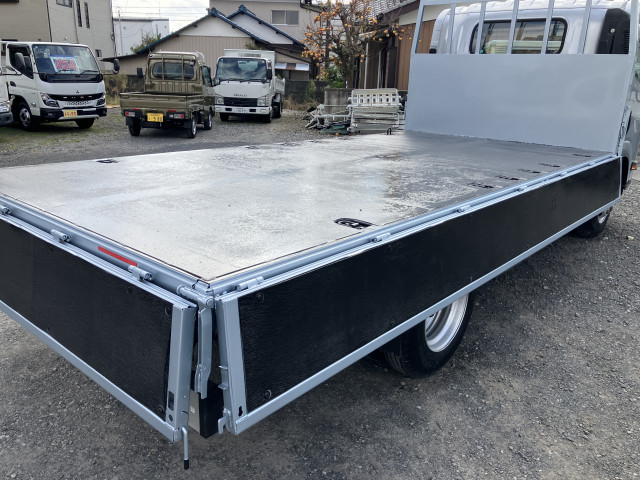 いすゞ エルフ 小型 平ボディ 2RG-NPR88YN(113267) 20枚目