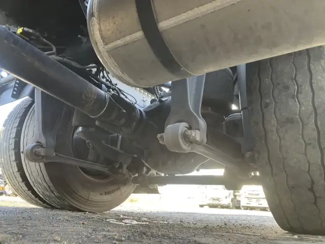 日産自動車 クオン 大型 トラクタ 2PG-GK5AAD(106701) 19枚目