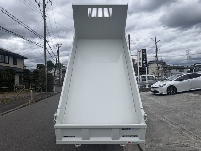 三菱ふそう キャンター 小型 土砂ダンプ 2RG-FBA60(106265) 10枚目