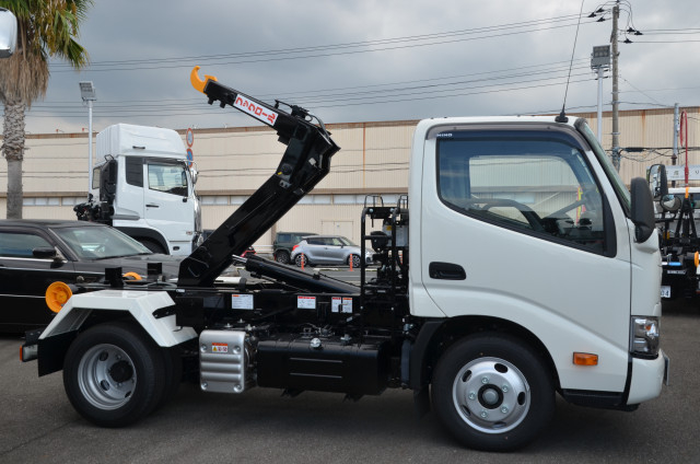 日野 デュトロ 小型 コンテナ専用車 2KG-XZU605M(112100) 3枚目